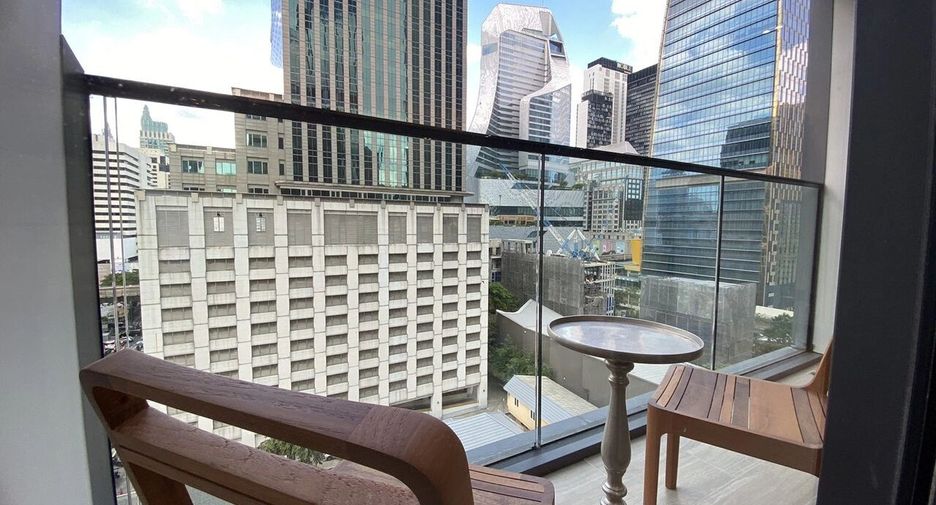 For rent 2 bedrooms condo in Pathum Wan, Bangkok