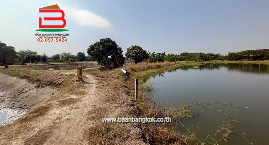 À vendre terrain à Mueang Chachoengsao, Chachoengsao