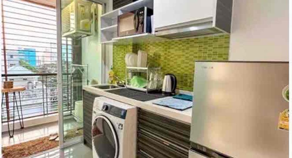 À vendre 1 chambre condo à Huai Khwang, Bangkok
