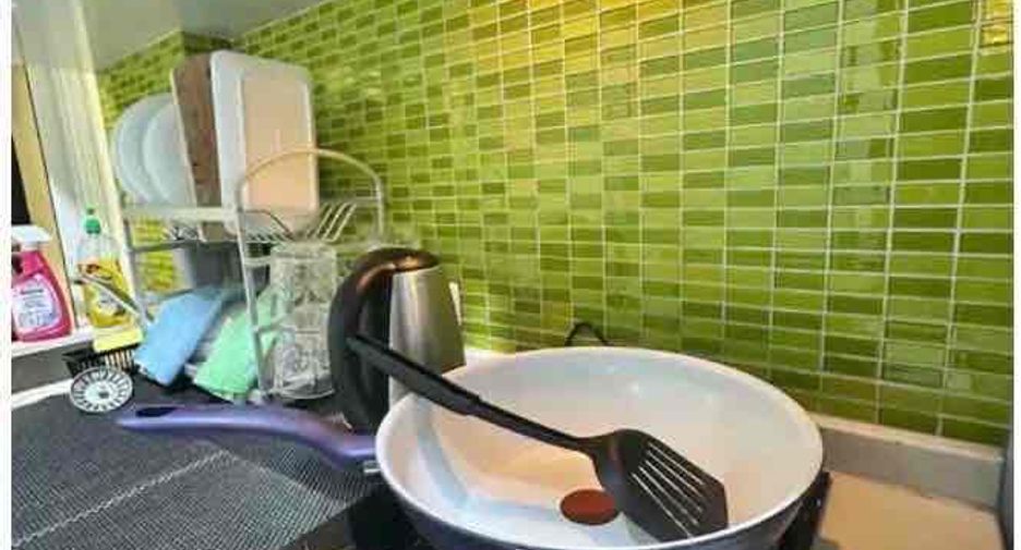 À vendre 1 chambre condo à Huai Khwang, Bangkok