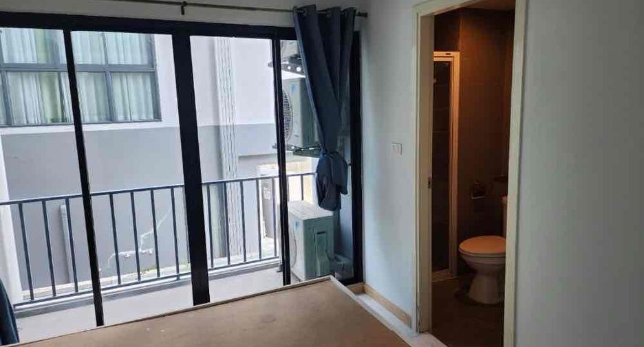 For sale 1 bed condo in Mueang Samut Prakan, Samut Prakan