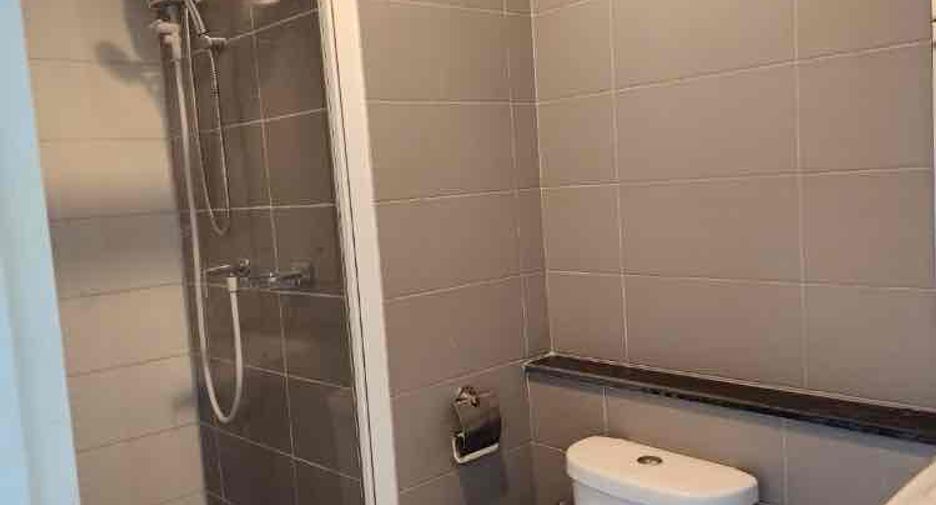 For sale 1 bed condo in Mueang Samut Prakan, Samut Prakan