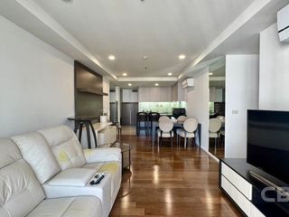 Продажа 2 спальни кондо в Щаттхана, Бангкок
