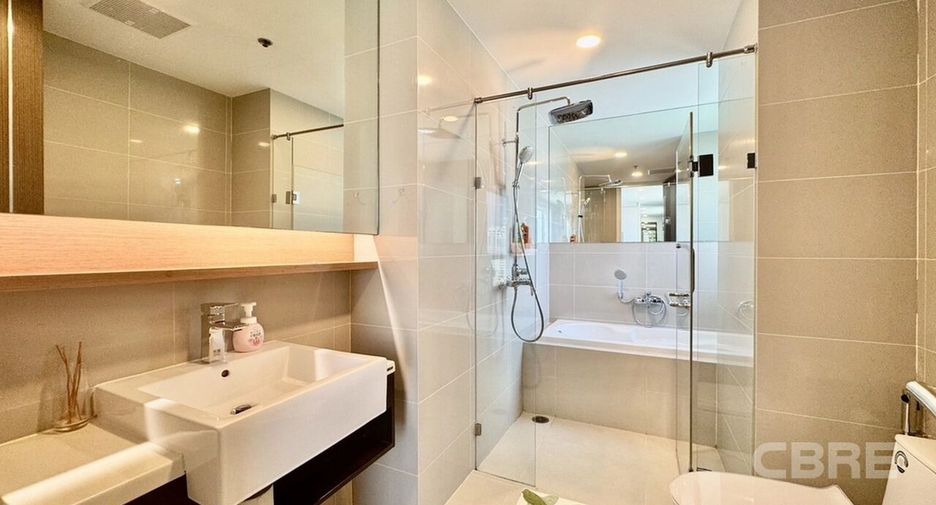 For sale 2 bedrooms condo in Watthana, Bangkok