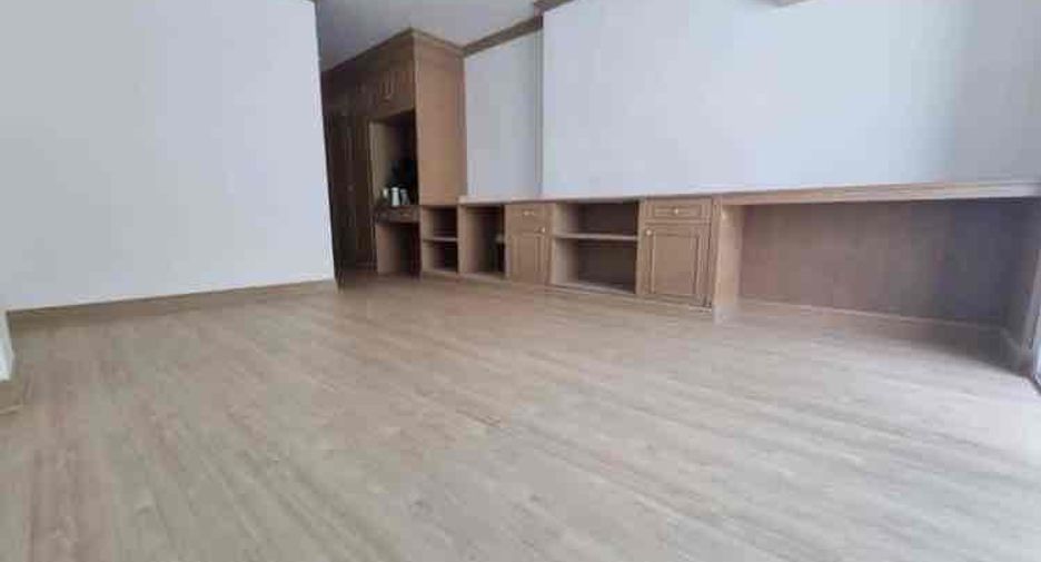 Wohnung zum Kauf mit Studio in Prawet, Bangkok