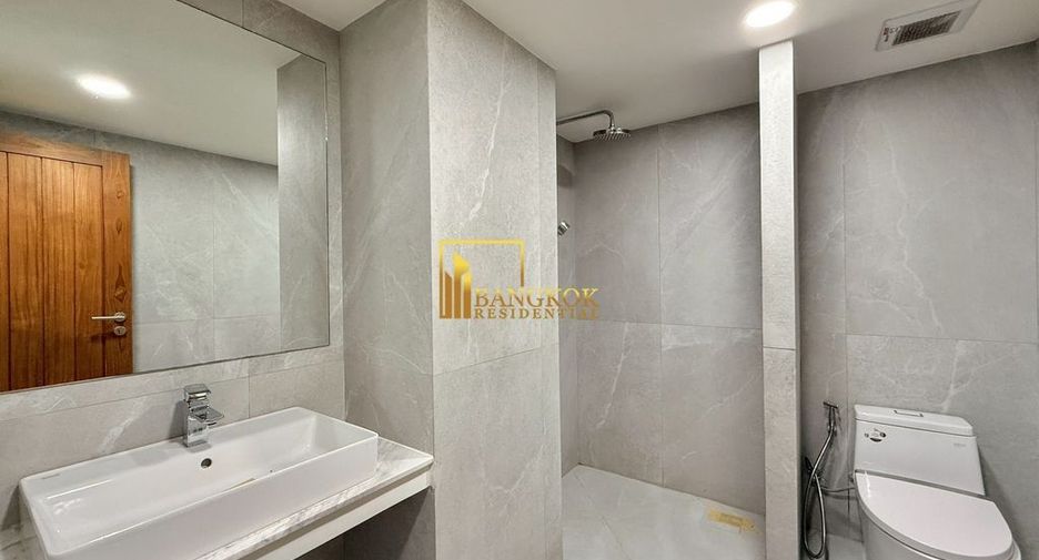 Condo en alquiler de 3 habitaciones en Watthana, Bangkok