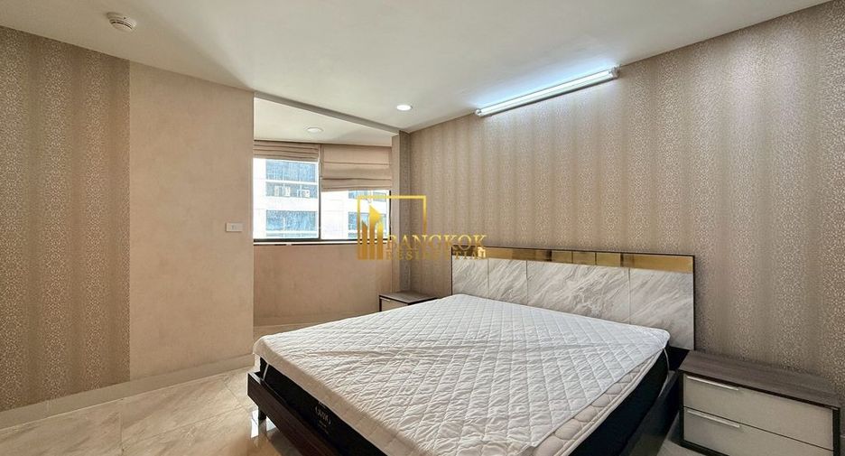 For rent 3 bedrooms condo in Khlong Toei, Bangkok