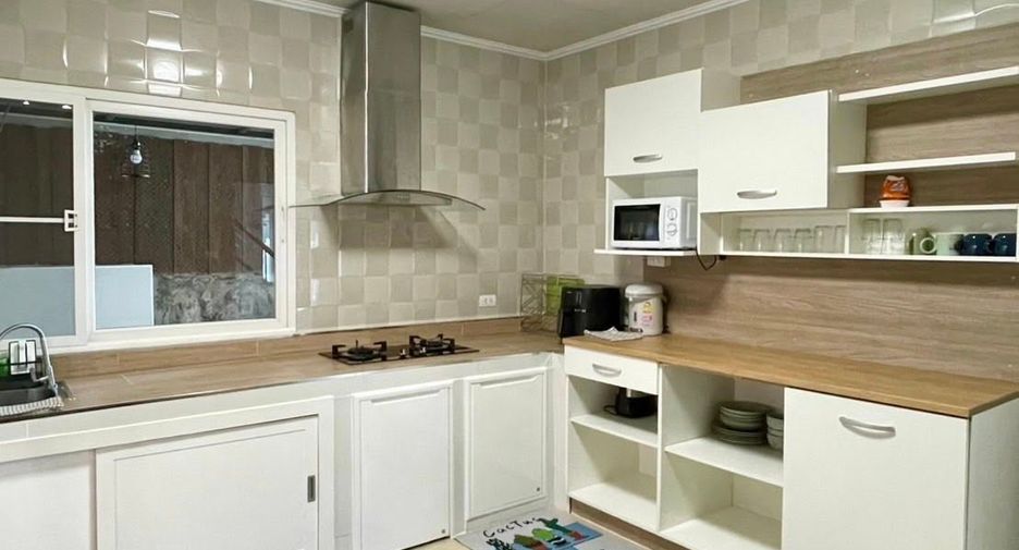 For rent 4 bedrooms house in Thalang, Phuket