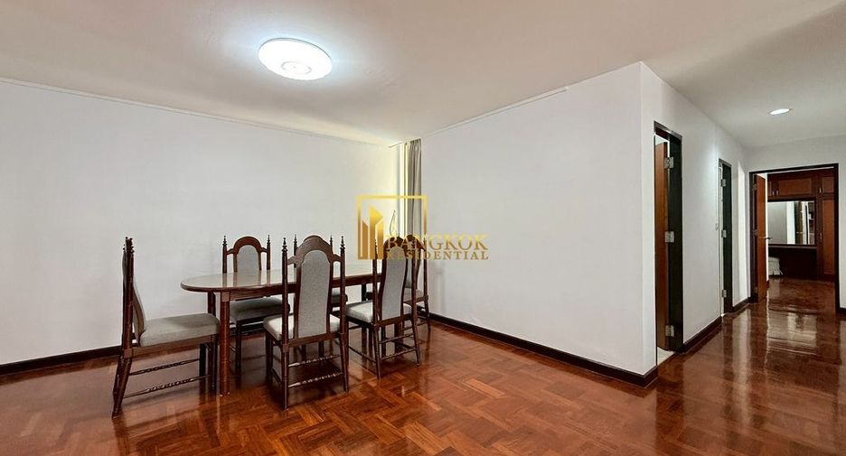 Condo en alquiler de 3 habitaciones en Khlong Toei, Bangkok