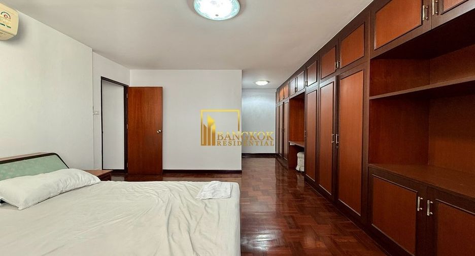 Condo en alquiler de 3 habitaciones en Khlong Toei, Bangkok