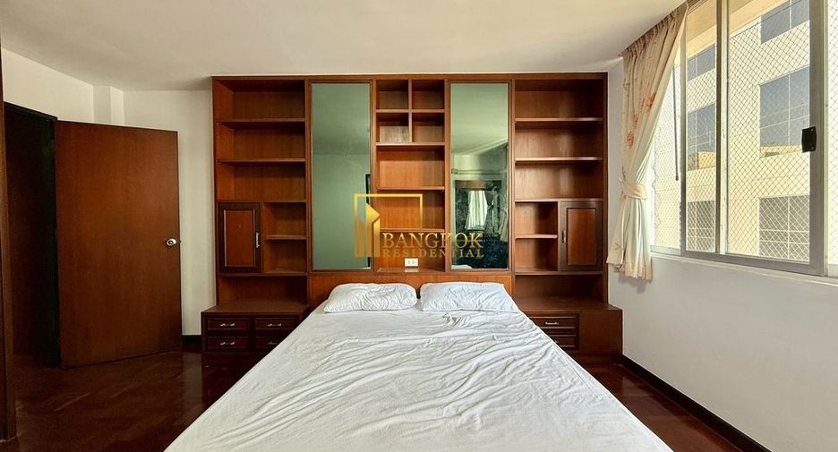 Condo en alquiler de 3 habitaciones en Khlong Toei, Bangkok