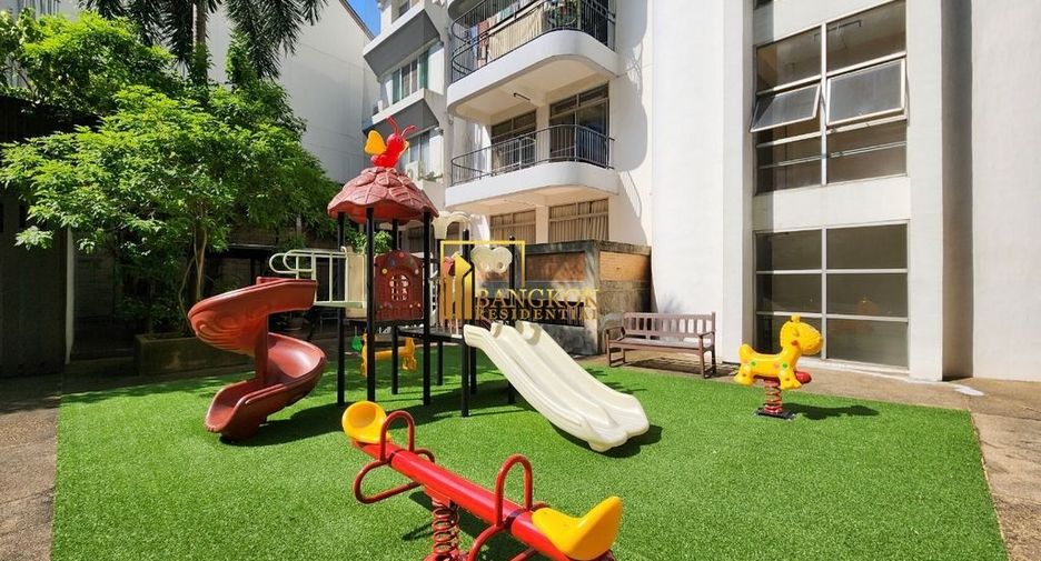 Condo en alquiler de 3 habitaciones en Khlong Toei, Bangkok
