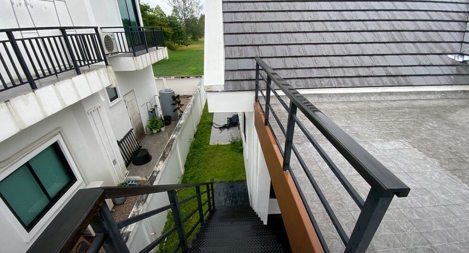 For sale 3 bedrooms house in Mueang Phatthalung, Phatthalung