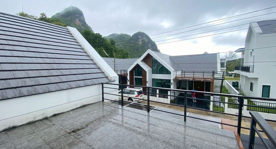 For sale 3 bedrooms house in Mueang Phatthalung, Phatthalung