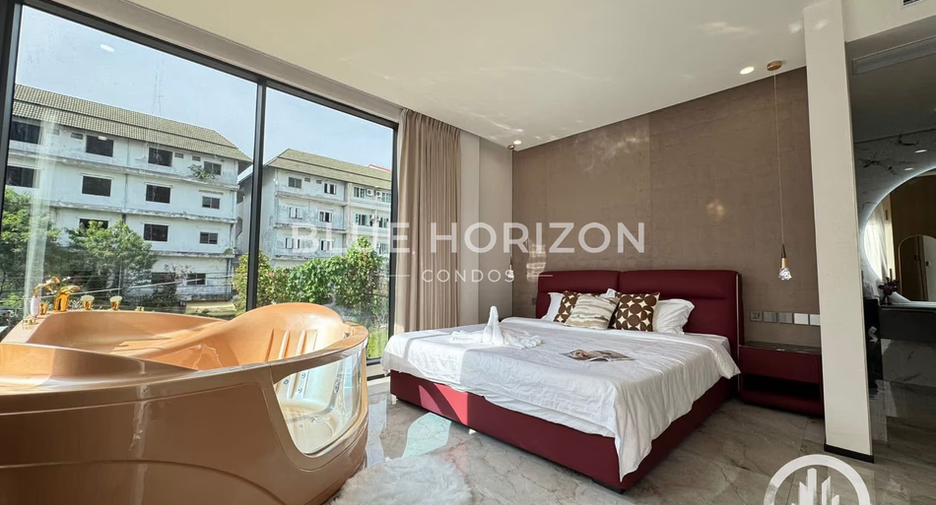 Villa en venta de 5 habitaciones en Bang Lamung, Chonburi