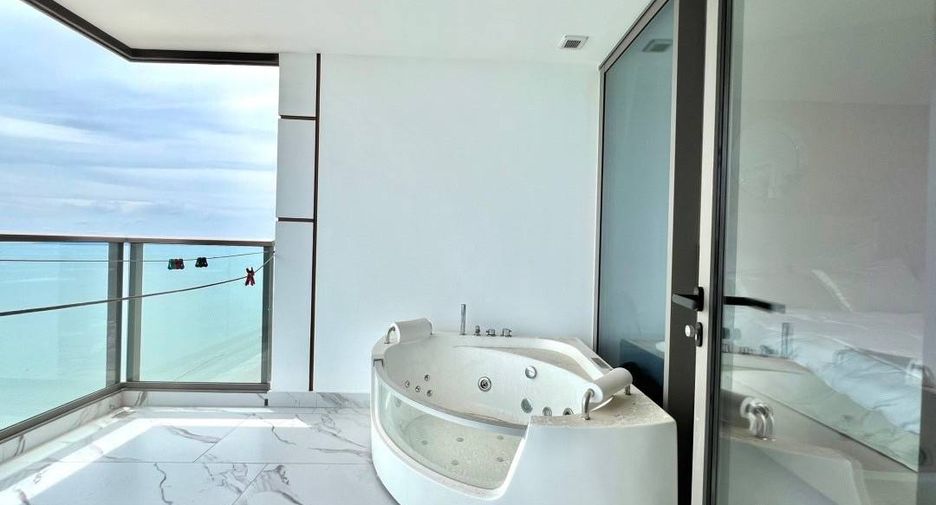For rent 2 bedrooms condo in Bang Lamung, Chonburi