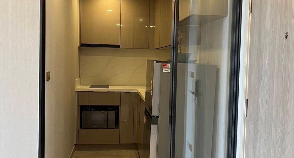 For rent 1 bed condo in Huai Khwang, Bangkok