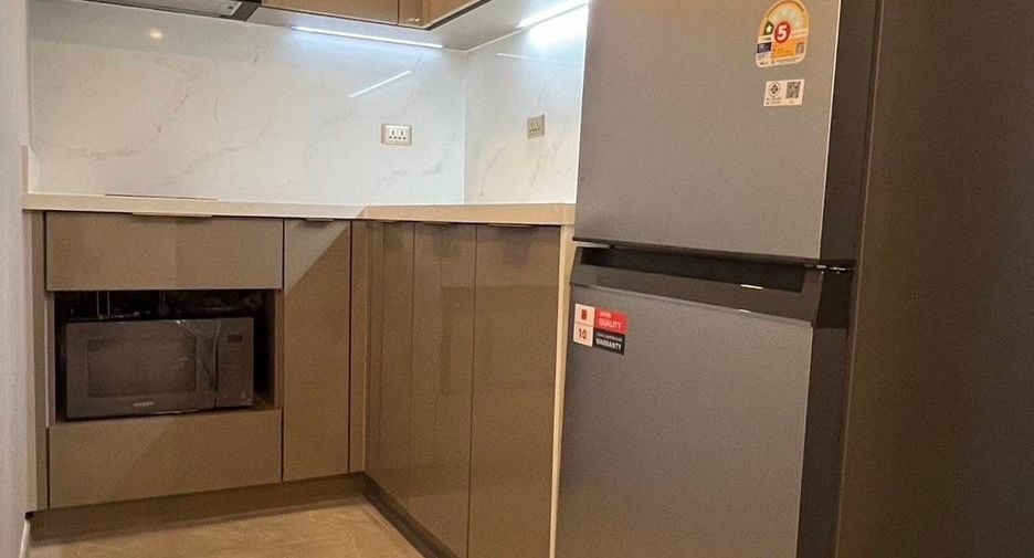 For rent 1 bed condo in Huai Khwang, Bangkok