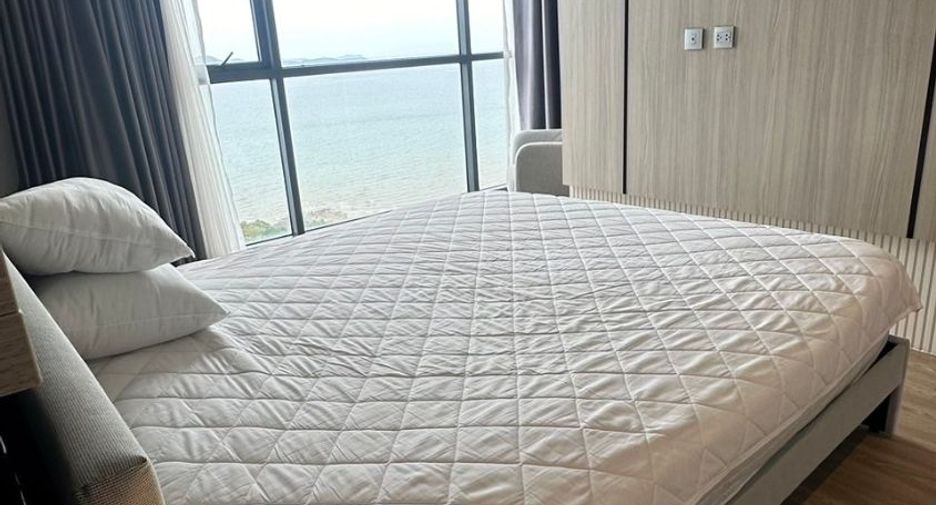 For rent 2 bedrooms condo in Bang Lamung, Chonburi