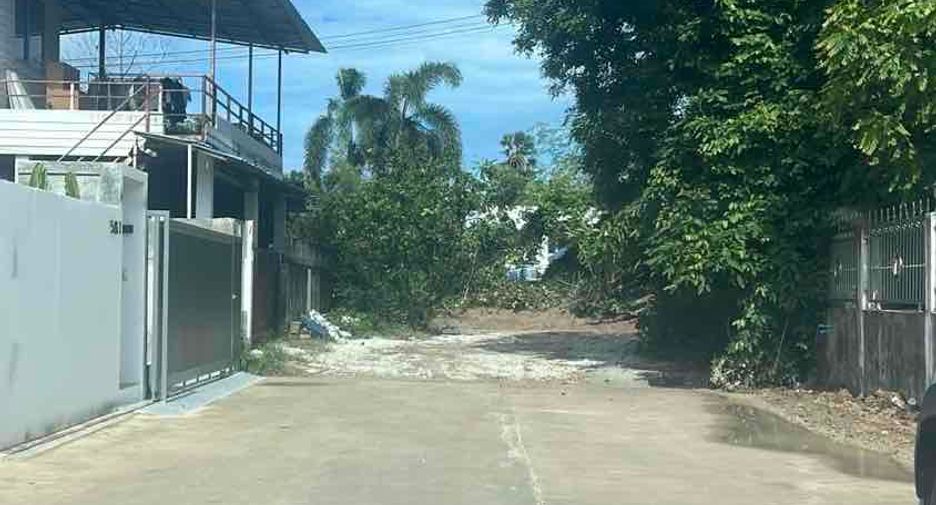 Villa zur Miete und zum Kauf mit 4 Zimmer in Bang Lamung, Chonburi