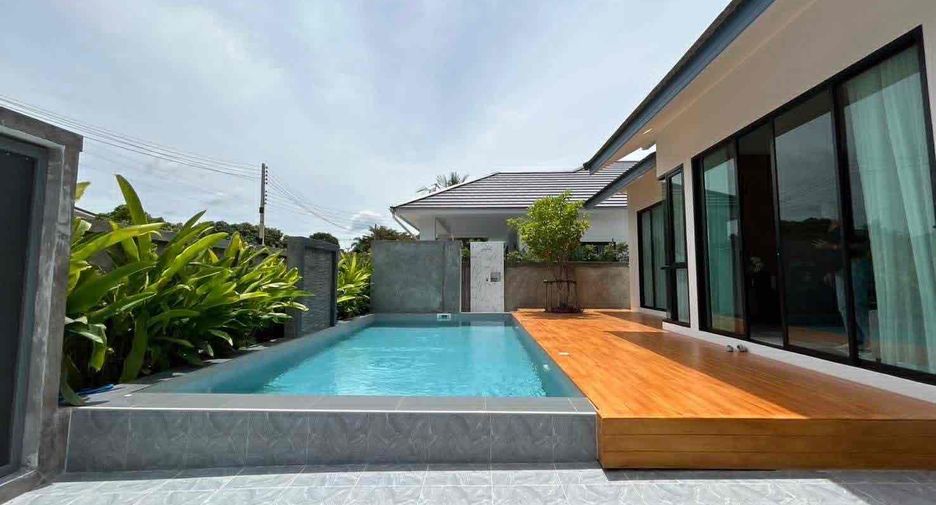 Villa zur Miete und zum Kauf mit 4 Zimmer in Bang Lamung, Chonburi
