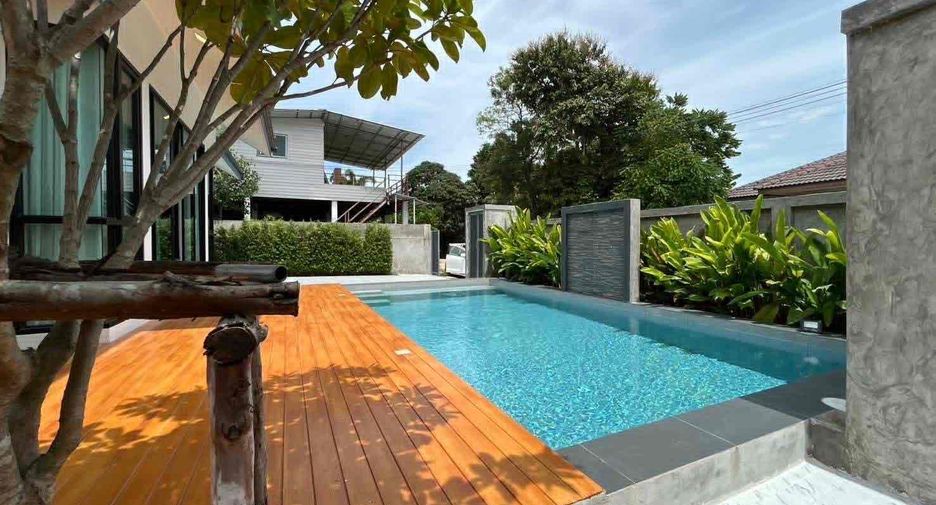Villa zur Miete und zum Kauf mit 4 Zimmer in Bang Lamung, Chonburi