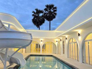 À louer et à vendre 5 chambres villa 