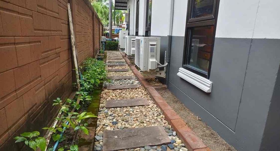 Villa zur Miete und zum Kauf mit 3 Zimmer in Bang Lamung, Chonburi