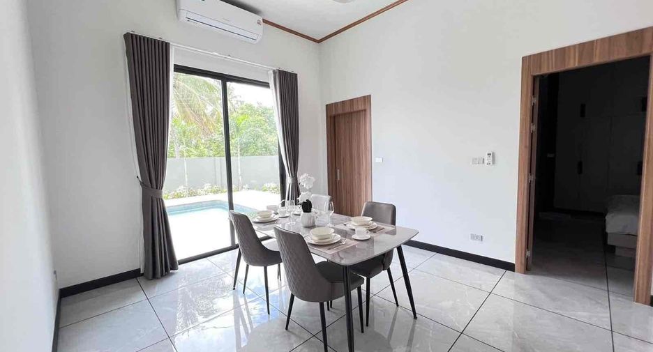 À louer et à vendre 3 chambres villa à Bang Lamung, Chonburi