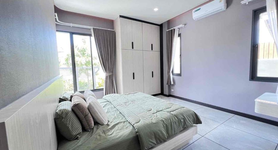 À louer et à vendre 3 chambres villa à Bang Lamung, Chonburi