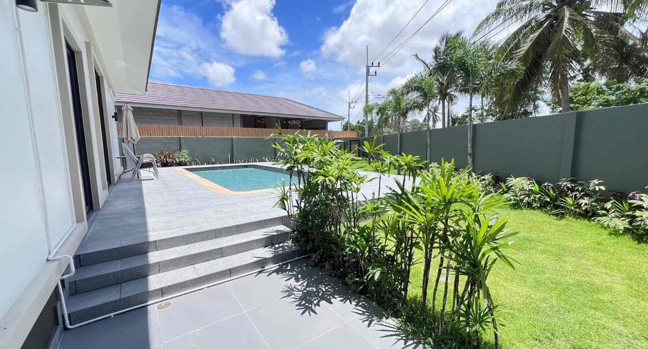 À louer et à vendre 3 chambres villa à Bang Lamung, Chonburi