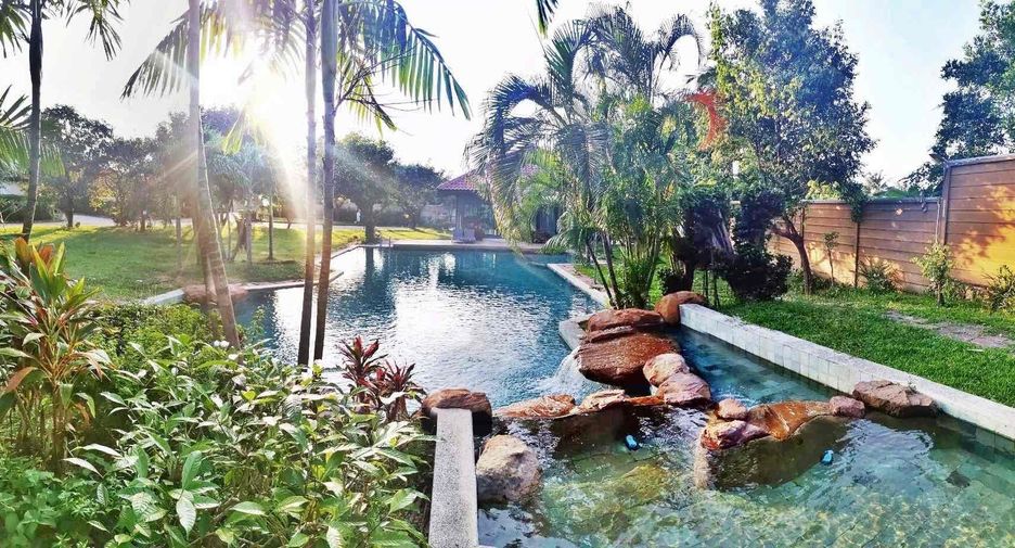 Villa zur Miete und zum Kauf mit 2 Zimmer in Bang Lamung, Chonburi