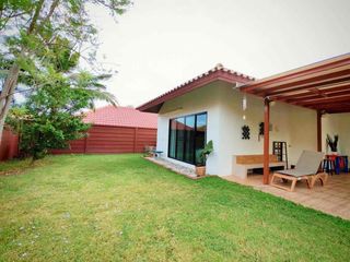 À louer et à vendre 2 chambres villa à Bang Lamung, Chonburi