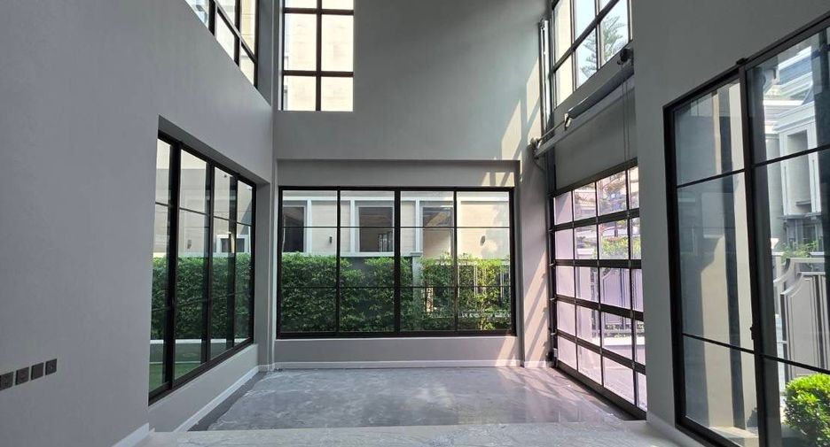 Casa en venta de 6 habitaciones en Suan Luang, Bangkok