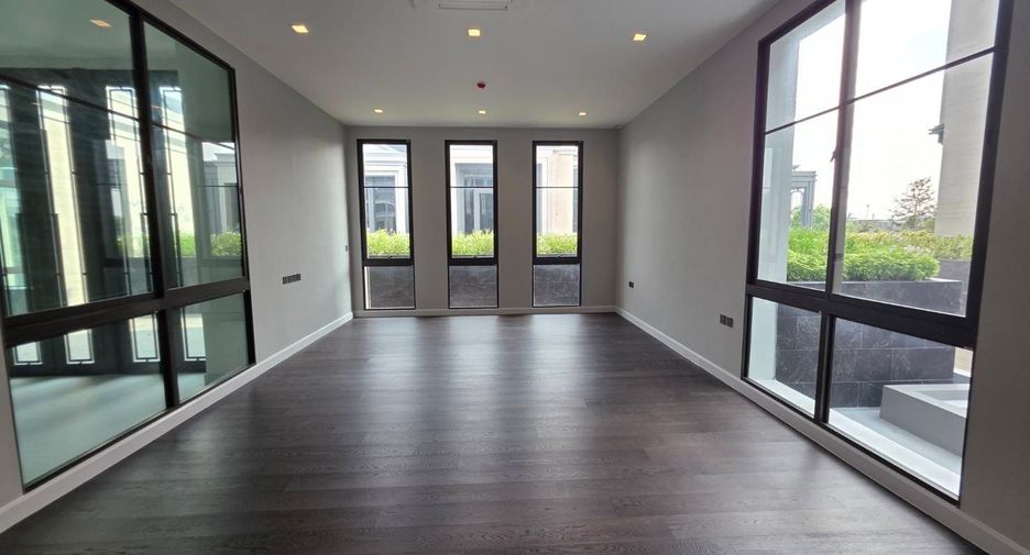 Casa en venta de 6 habitaciones en Suan Luang, Bangkok