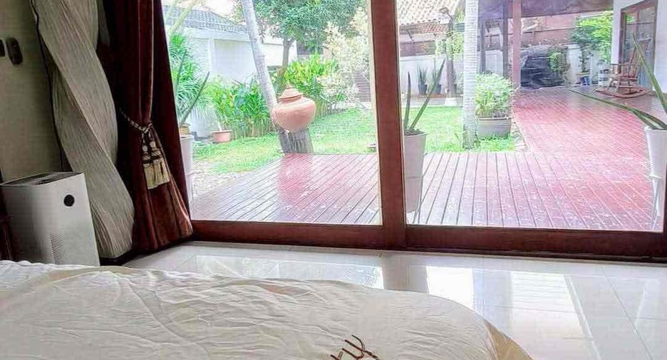 Villa zur Miete und zum Kauf mit 3 Zimmer in Bang Lamung, Chonburi