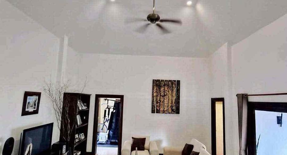 Villa zur Miete und zum Kauf mit 3 Zimmer in Bang Lamung, Chonburi