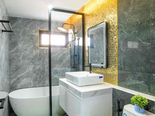 Villa zur Miete und zum Kauf mit 4 Zimmer in Bang Lamung, Chonburi
