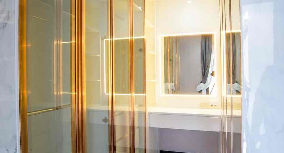 Villa zur Miete und zum Kauf mit 4 Zimmer in Bang Lamung, Chonburi