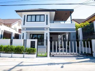 Villa zur Miete und zum Kauf mit 4 Zimmer in Bang Lamung, Chonburi
