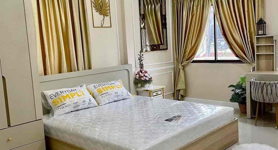 For rent 5 bedrooms villa in Bang Lamung, Chonburi