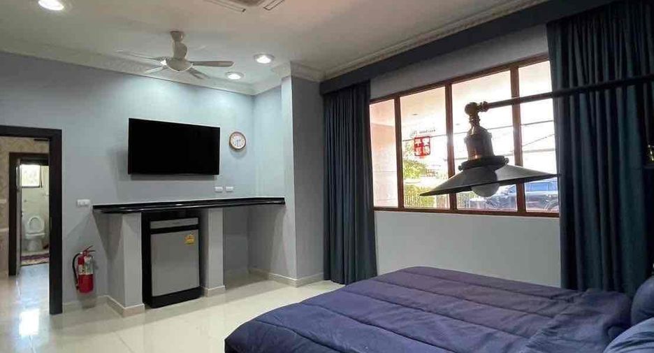 Villa en alquiler de 3 habitaciones en Bang Lamung, Chonburi