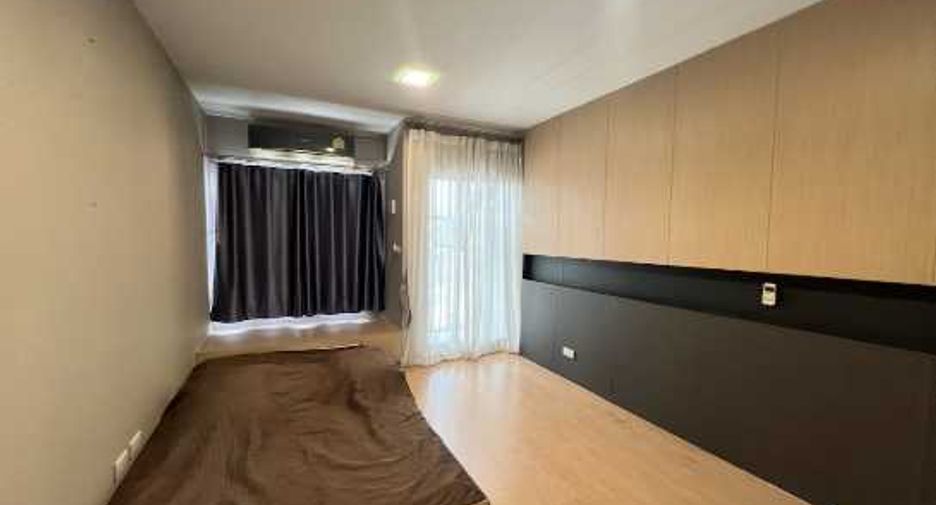Casa adosada en alquiler de 3 habitaciones en Lak Si, Bangkok