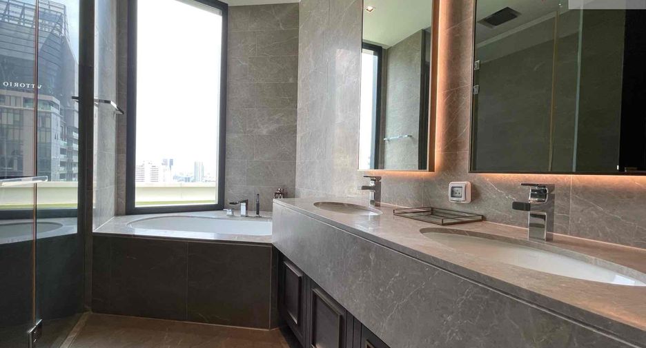 For rent and for sale 3 bedrooms condo in Khlong Toei, Bangkok
