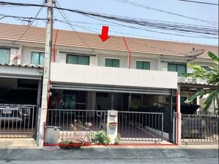 Casa adosada en venta de 1 habitaciones en Thanyaburi, Pathum Thani