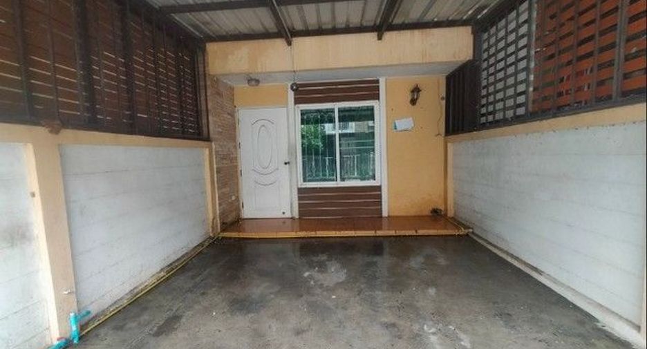 Casa adosada en venta de 1 habitaciones en Thanyaburi, Pathum Thani