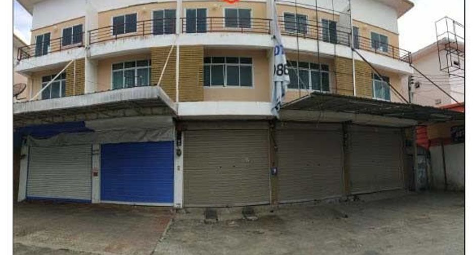 Gewerbefläche zum Kauf mit 1 Zimmer in Thanyaburi, Pathum Thani