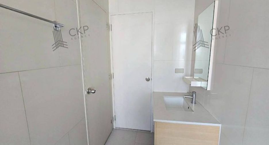 For rent 1 bed condo in Ratchathewi, Bangkok