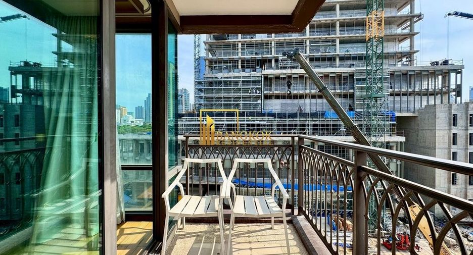 For rent 2 bedrooms condo in Pathum Wan, Bangkok