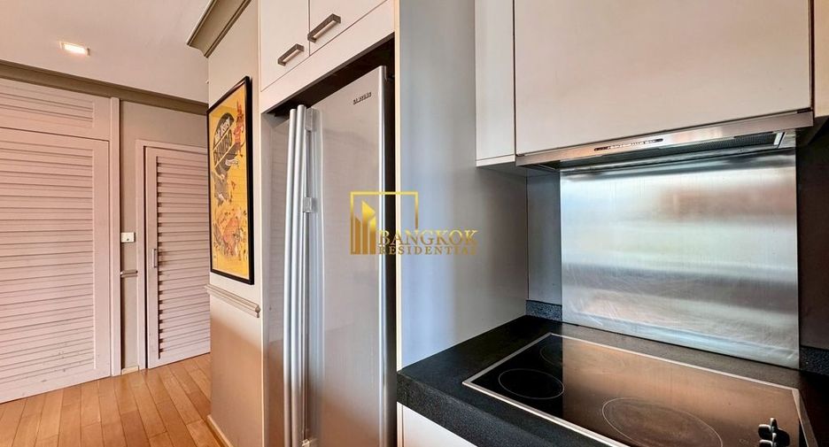 For rent 2 bedrooms condo in Pathum Wan, Bangkok